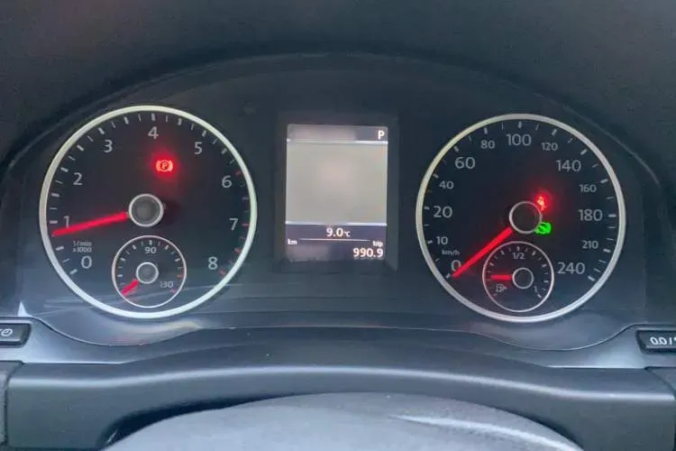 2010 Volkswagen Eos 2.0T 200HP L4 6DCT,autocango,china used car exporter,china ev exporter,chinese used car exporter,chinese used ev exporter