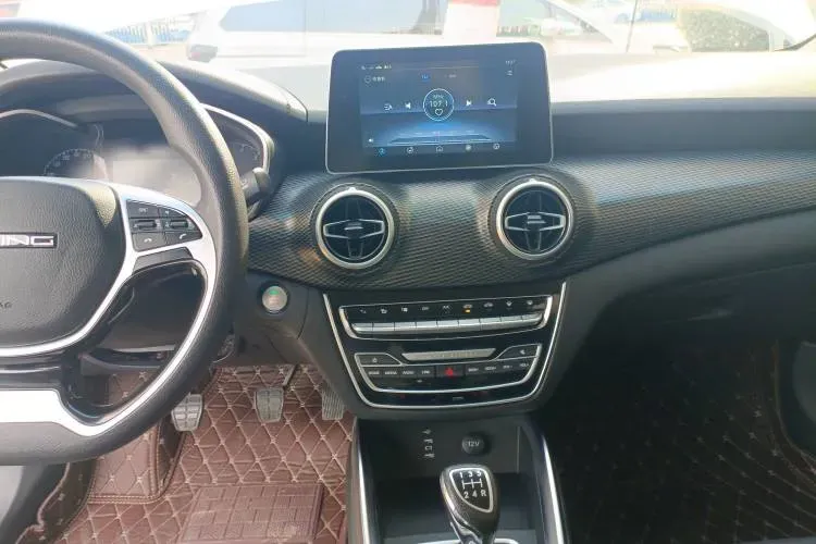 2020 BeiJing Auto U5 1.5L 116HP L4 5MT,autocango,china used car exporter,china ev exporter,chinese used car exporter,chinese used ev exporter