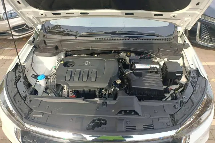 2020 BeiJing Auto U5 1.5L 116HP L4 5MT,autocango,china used car exporter,china ev exporter,chinese used car exporter,chinese used ev exporter