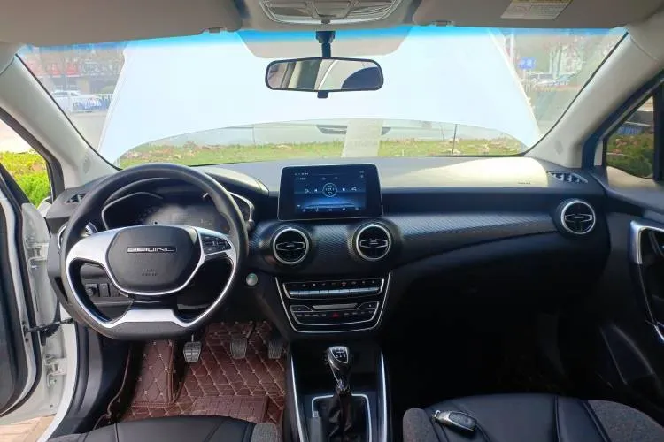 2020 BeiJing Auto U5 1.5L 116HP L4 5MT,autocango,china used car exporter,china ev exporter,chinese used car exporter,chinese used ev exporter