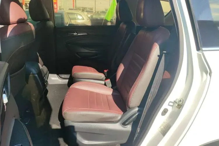 2017 ChangAn Oshan A800 1.6L 125HP L4 5MT,autocango,china used car exporter,china ev exporter,chinese used car exporter,chinese used ev exporter