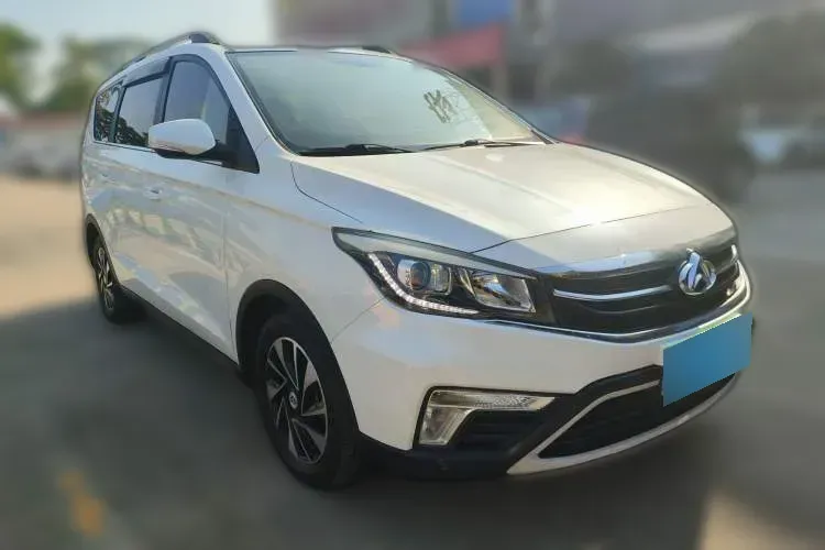 2017 ChangAn Oshan A800 1.6L 125HP L4 5MT,autocango,china used car exporter,china ev exporter,chinese used car exporter,chinese used ev exporter