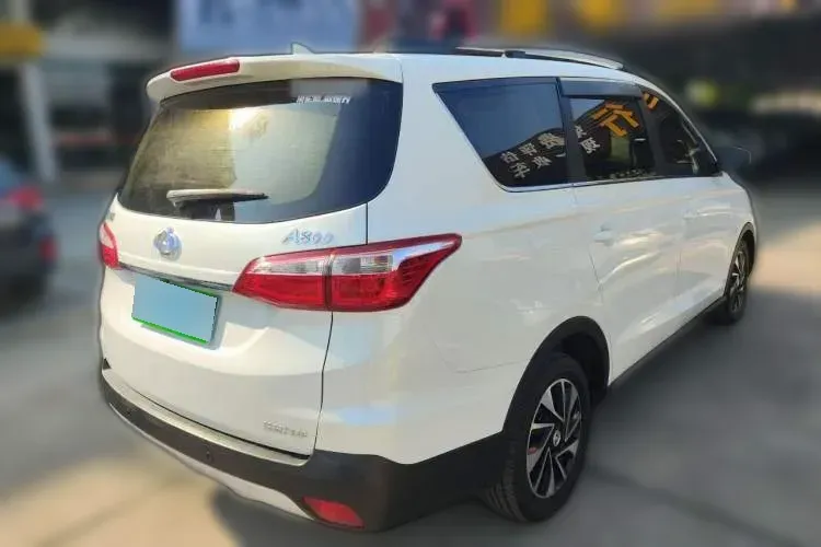 2017 ChangAn Oshan A800 1.6L 125HP L4 5MT,autocango,china used car exporter,china ev exporter,chinese used car exporter,chinese used ev exporter