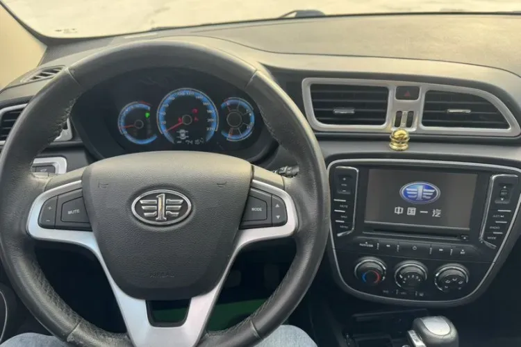 2015 FAW Jumpal D60 1.8L 139HP L4 6AT,autocango,china used car exporter,china ev exporter,chinese used car exporter,chinese used ev exporter