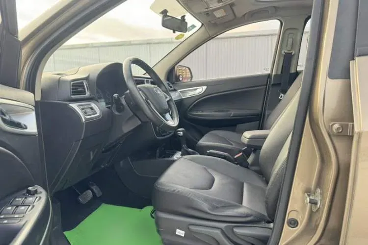 2015 FAW Jumpal D60 1.8L 139HP L4 6AT,autocango,china used car exporter,china ev exporter,chinese used car exporter,chinese used ev exporter