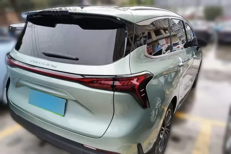 2022 DongFeng Forthing Yacht 1.5T 197HP L4 7DCT,autocango,china used car exporter,china ev exporter,chinese used car exporter,chinese used ev exporter