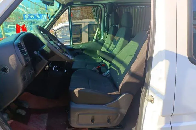 2021 JMC TeShun 2.8T 122HP L4 5MT,autocango,china used car exporter,china ev exporter,chinese used car exporter,chinese used ev exporter