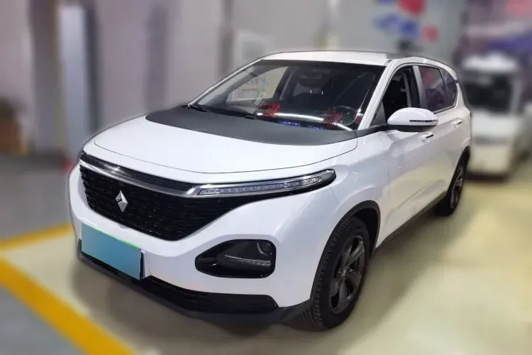 2019 BaoJun RM-5 1.5T 147HP L4 CVT,autocango,china used car exporter,china ev exporter,chinese used car exporter,chinese used ev exporter