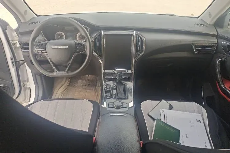 2017 Leopaard CS9 1.5L 113HP L4 CVT,autocango,china used car exporter,china ev exporter,chinese used car exporter,chinese used ev exporter