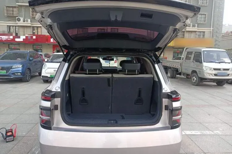 2019 BaoJun RM-5 1.5T 147HP L4 CVT,autocango,china used car exporter,china ev exporter,chinese used car exporter,chinese used ev exporter