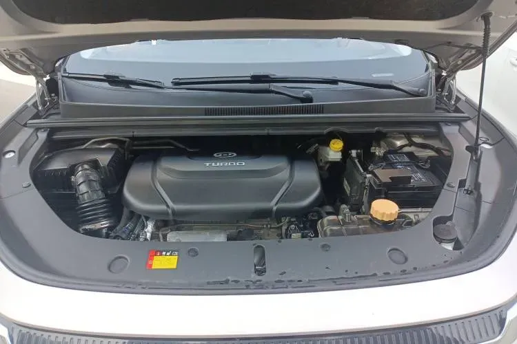 2019 BaoJun RM-5 1.5T 147HP L4 CVT,autocango,china used car exporter,china ev exporter,chinese used car exporter,chinese used ev exporter