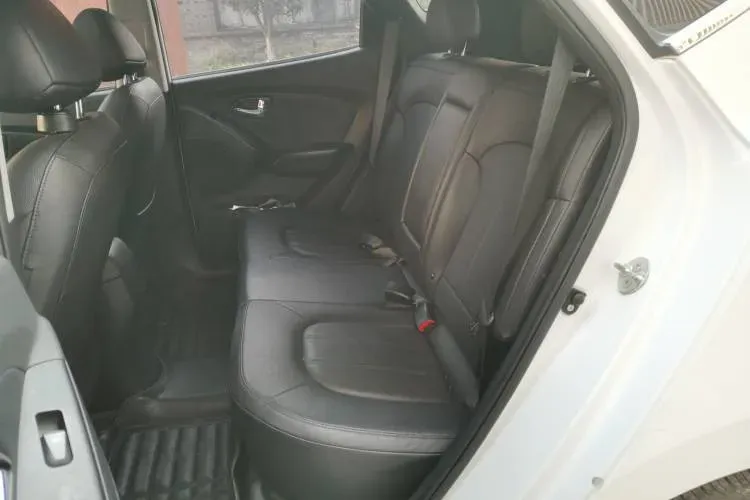 2013 Hyundai ix35 2.0L 165HP L4 6AT,autocango,china used car exporter,china ev exporter,chinese used car exporter,chinese used ev exporter