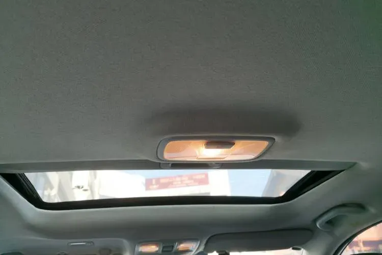 2013 Hyundai ix35 2.0L 165HP L4 6AT,autocango,china used car exporter,china ev exporter,chinese used car exporter,chinese used ev exporter