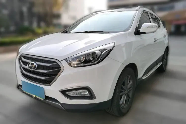 2013 Hyundai ix35 2.0L 165HP L4 6AT,autocango,china used car exporter,china ev exporter,chinese used car exporter,chinese used ev exporter