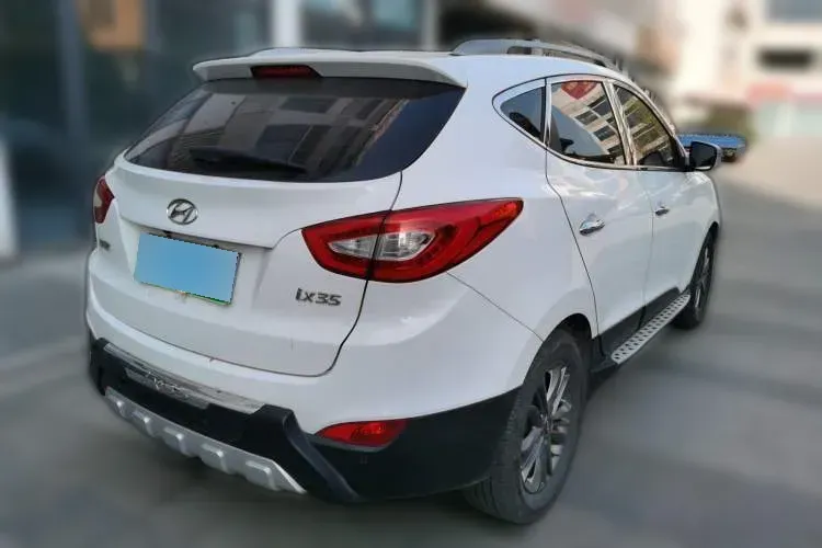 2013 Hyundai ix35 2.0L 165HP L4 6AT,autocango,china used car exporter,china ev exporter,chinese used car exporter,chinese used ev exporter