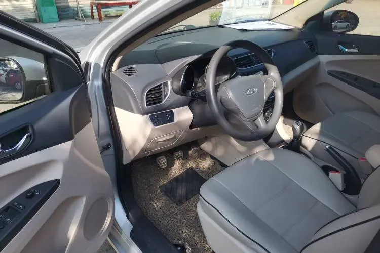 2015 Chery Arrizo 3 1.5L 109HP L4 5MT,autocango,china used car exporter,china ev exporter,chinese used car exporter,chinese used ev exporter