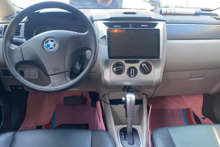 2015 Venucia R50 1.6L 117HP L4 4AT,autocango,china used car exporter,china ev exporter,chinese used car exporter,chinese used ev exporter