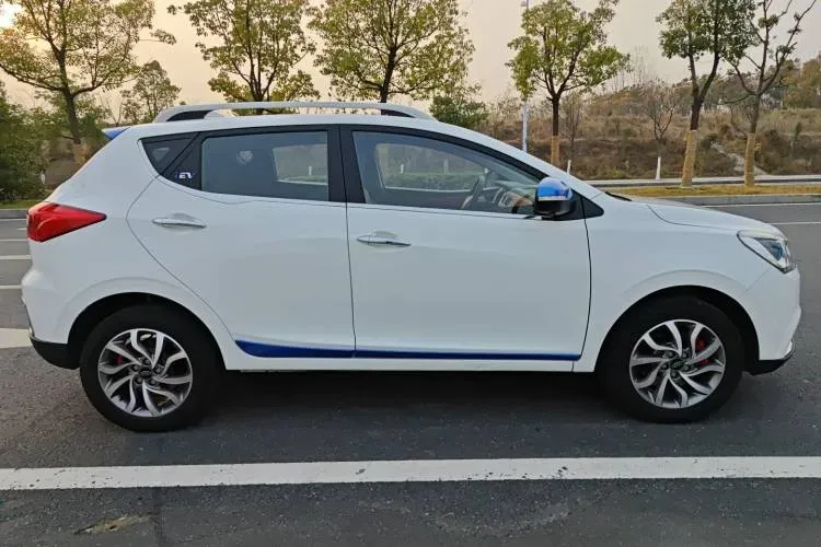 2017 JAC iEV7S BEV 39KWH,autocango,china used car exporter,china ev exporter,chinese used car exporter,chinese used ev exporter