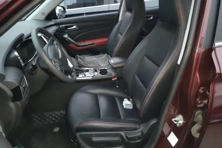 2017 Leopaard CS9 1.5L 113HP L4 CVT,autocango,china used car exporter,china ev exporter,chinese used car exporter,chinese used ev exporter