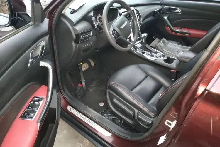 2017 Leopaard CS9 1.5L 113HP L4 CVT,autocango,china used car exporter,china ev exporter,chinese used car exporter,chinese used ev exporter