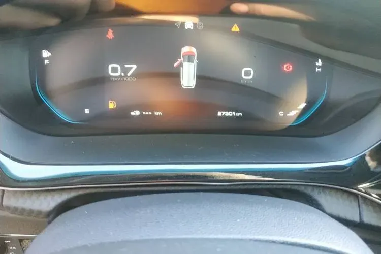 2019 BaoJun RM-5 1.5T 147HP L4 6MT,autocango,china used car exporter,china ev exporter,chinese used car exporter,chinese used ev exporter