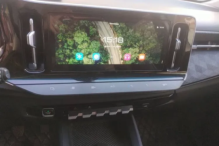 2019 BaoJun RM-5 1.5T 147HP L4 6MT,autocango,china used car exporter,china ev exporter,chinese used car exporter,chinese used ev exporter