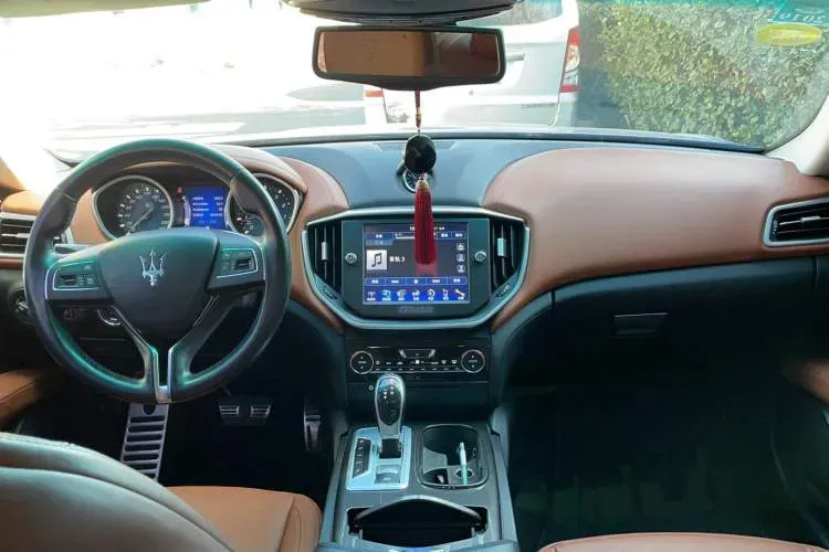 2020 Maserati MC20 3.0T 630HP V6 8DCT,autocango,china used car exporter,china ev exporter,chinese used car exporter,chinese used ev exporter