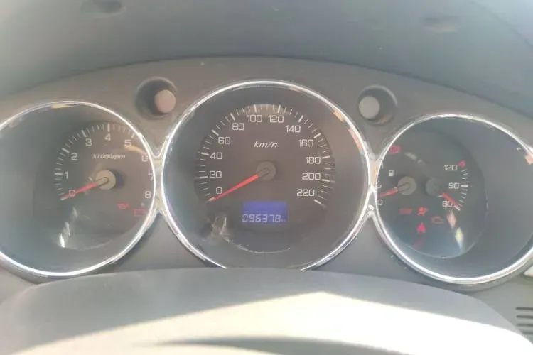 2012 DongFeng Aeolus S30 1.6L 106HP L4 5MT,autocango,china used car exporter,china ev exporter,chinese used car exporter,chinese used ev exporter