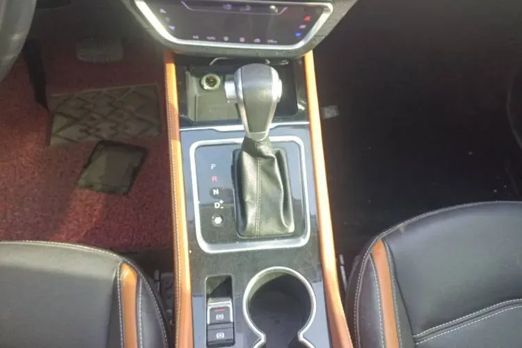 2017 Zotye T300 1.5T 144HP L4 CVT,autocango,china used car exporter,china ev exporter,chinese used car exporter,chinese used ev exporter