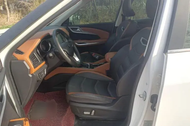 2017 Zotye T300 1.5T 144HP L4 CVT,autocango,china used car exporter,china ev exporter,chinese used car exporter,chinese used ev exporter