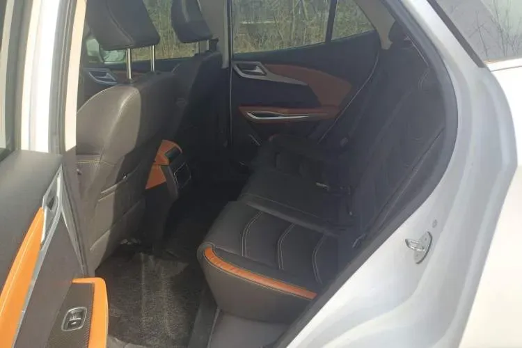 2017 Zotye T300 1.5T 144HP L4 CVT,autocango,china used car exporter,china ev exporter,chinese used car exporter,chinese used ev exporter