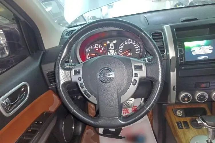 2016 DongFeng FengDu MX6 2.0L 144HP L4 CVT,autocango,china used car exporter,china ev exporter,chinese used car exporter,chinese used ev exporter