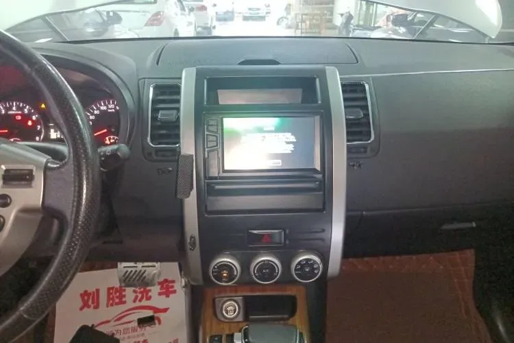 2016 DongFeng FengDu MX6 2.0L 144HP L4 CVT,autocango,china used car exporter,china ev exporter,chinese used car exporter,chinese used ev exporter