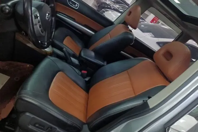 2016 DongFeng FengDu MX6 2.0L 144HP L4 CVT,autocango,china used car exporter,china ev exporter,chinese used car exporter,chinese used ev exporter