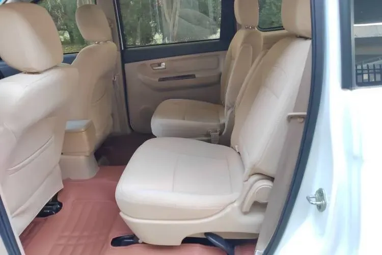 2015 BAIC WeiWang M30 1.5L 116HP L4 5MT,autocango,china used car exporter,china ev exporter,chinese used car exporter,chinese used ev exporter