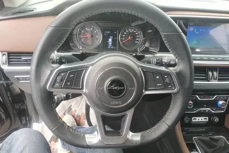 2017 Zotye T600 Coupe 1.5T 162HP L4 5MT,autocango,china used car exporter,china ev exporter,chinese used car exporter,chinese used ev exporter