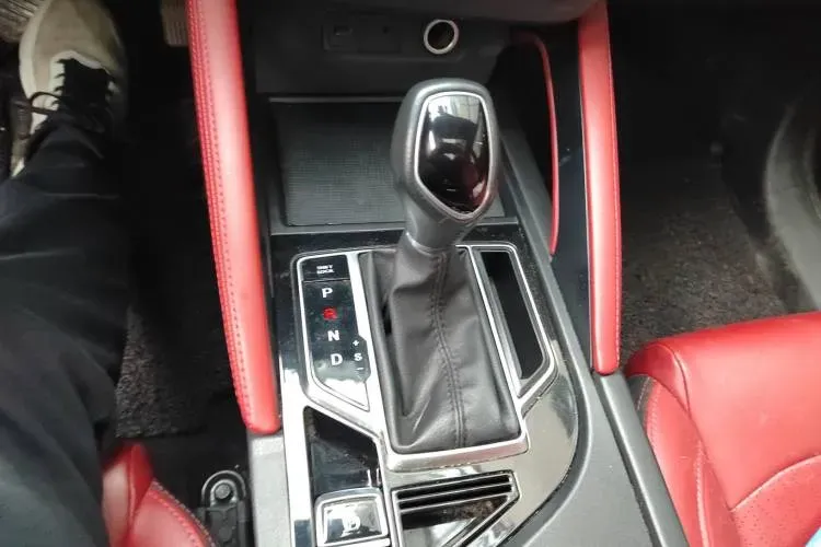 2022 DongFeng Fengon Fengon 500 1.5L 116HP L4 CVT,autocango,china used car exporter,china ev exporter,chinese used car exporter,chinese used ev exporter