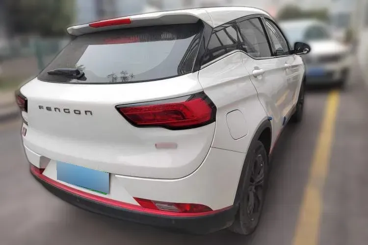 2022 DongFeng Fengon Fengon 500 1.5L 116HP L4 CVT,autocango,china used car exporter,china ev exporter,chinese used car exporter,chinese used ev exporter