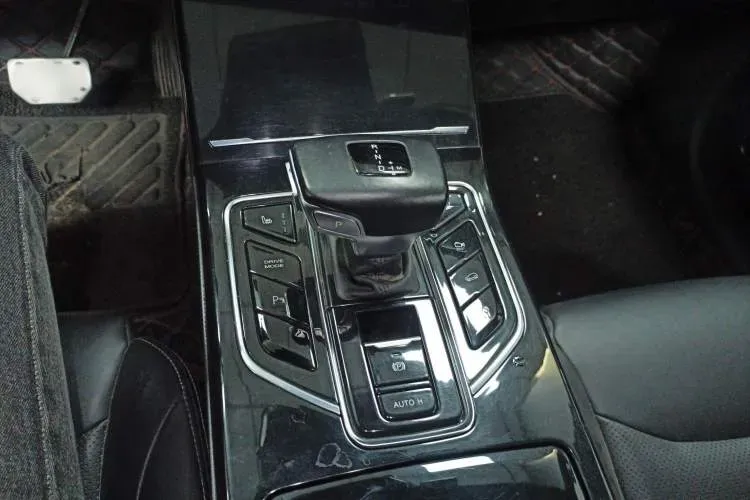 2019 DongFeng Fengon Fengon ix5 1.5T 180HP L4 CVT,autocango,china used car exporter,china ev exporter,chinese used car exporter,chinese used ev exporter