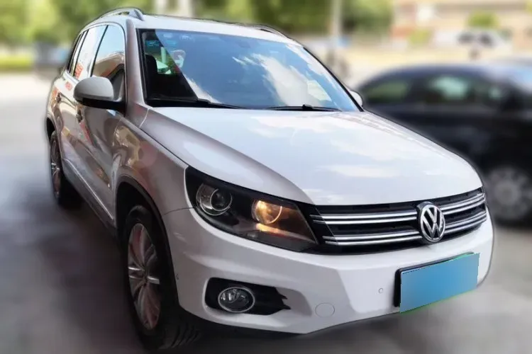 2010 Volkswagen Eos 2.0T 200HP L4 6DCT,autocango,china used car exporter,china ev exporter,chinese used car exporter,chinese used ev exporter