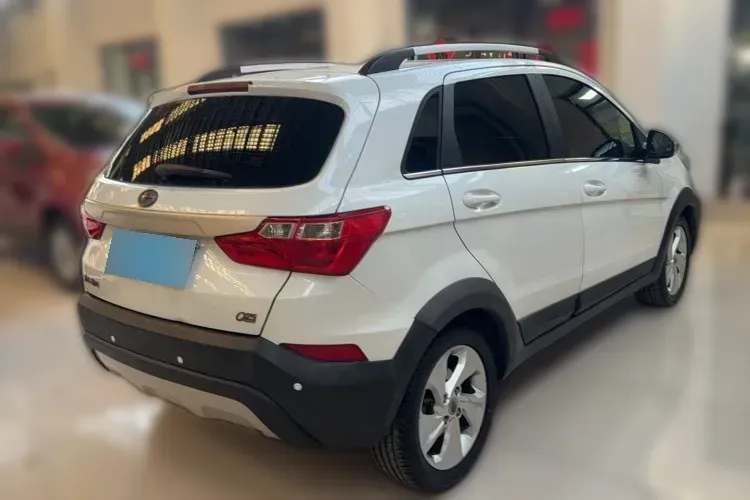 2016 BAIC ChangHe Q25 1.5L 116HP L4 5MT,autocango,china used car exporter,china ev exporter,chinese used car exporter,chinese used ev exporter
