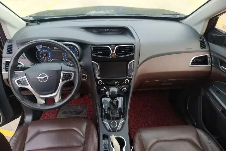 2016 HaiMa V70 1.5T 156HP L4 6AT,autocango,china used car exporter,china ev exporter,chinese used car exporter,chinese used ev exporter