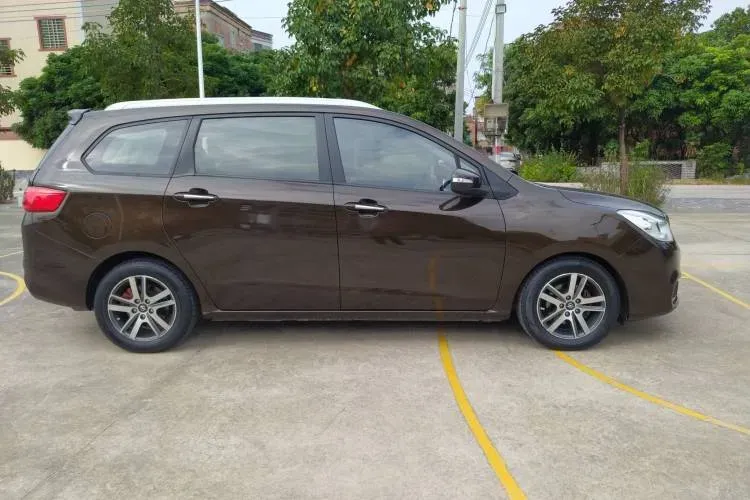 2016 HaiMa V70 1.5T 156HP L4 6AT,autocango,china used car exporter,china ev exporter,chinese used car exporter,chinese used ev exporter