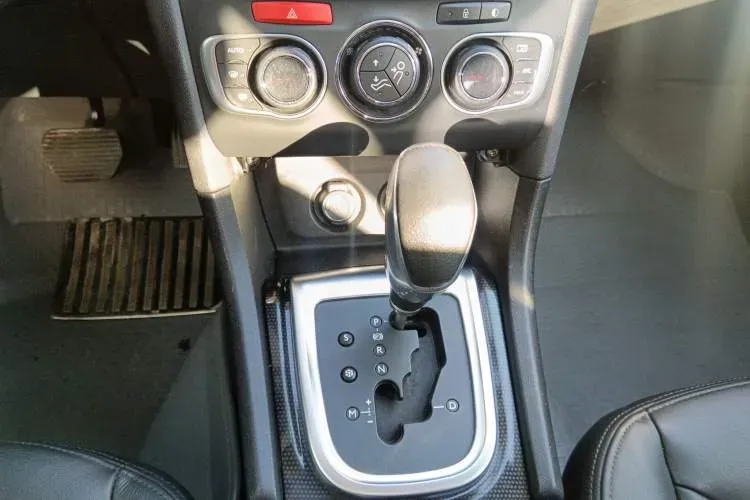 2013 Citroen C4L 1.6T 163HP L4 6AT,autocango,china used car exporter,china ev exporter,chinese used car exporter,chinese used ev exporter