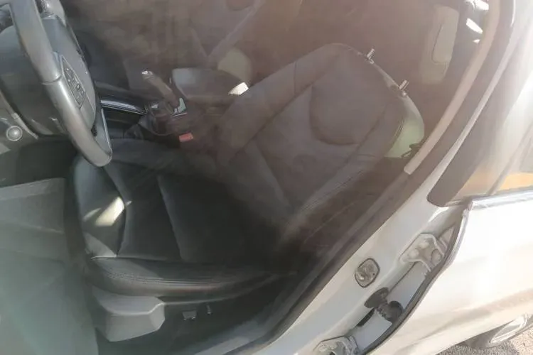 2013 Citroen C4L 1.6T 163HP L4 6AT,autocango,china used car exporter,china ev exporter,chinese used car exporter,chinese used ev exporter