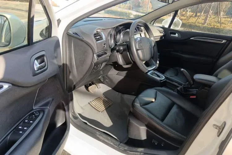2013 Citroen C4L 1.6T 163HP L4 6AT,autocango,china used car exporter,china ev exporter,chinese used car exporter,chinese used ev exporter