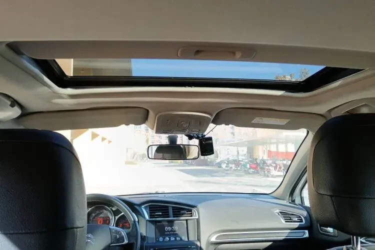 2013 Citroen C4L 1.6T 163HP L4 6AT,autocango,china used car exporter,china ev exporter,chinese used car exporter,chinese used ev exporter