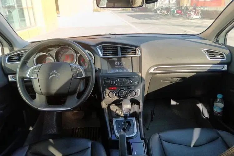 2013 Citroen C4L 1.6T 163HP L4 6AT,autocango,china used car exporter,china ev exporter,chinese used car exporter,chinese used ev exporter