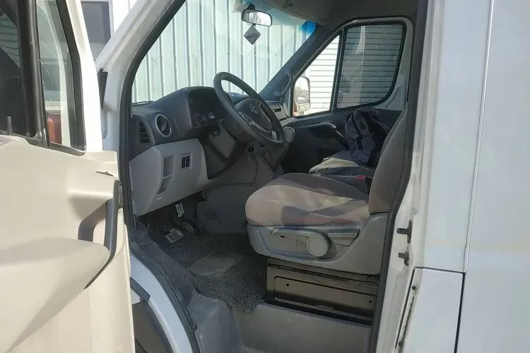 2021 JAC Sunray 2.0T 126HP L4 5MT,autocango,china used car exporter,china ev exporter,chinese used car exporter,chinese used ev exporter