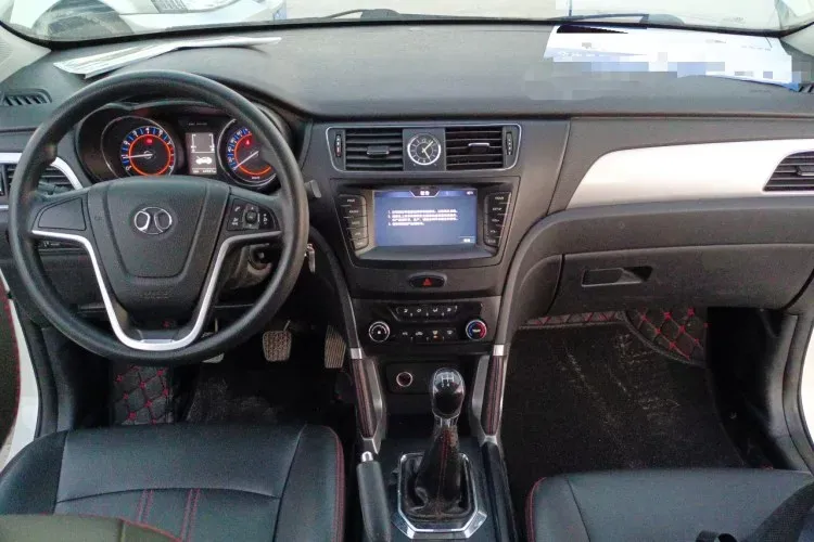 2016 BeiJing Auto Senova X55 1.5L 116HP L4 5MT,autocango,china used car exporter,china ev exporter,chinese used car exporter,chinese used ev exporter